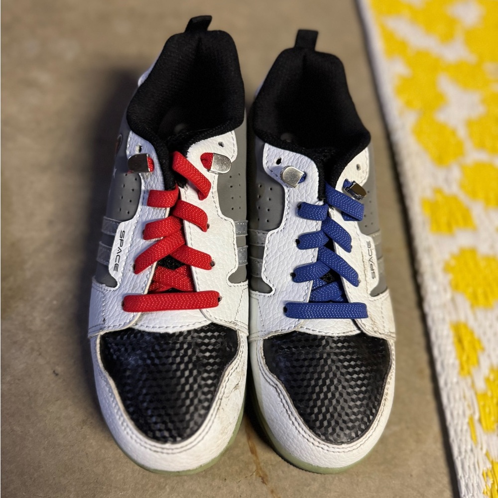 Kids Two-Tone Lace-Up Sneakers with Red & Blue Laces